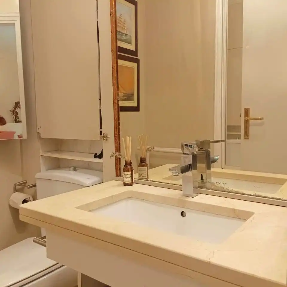 Bathroom of Flat for rent in Madrid  with Air Conditioner, Heating and Terrace