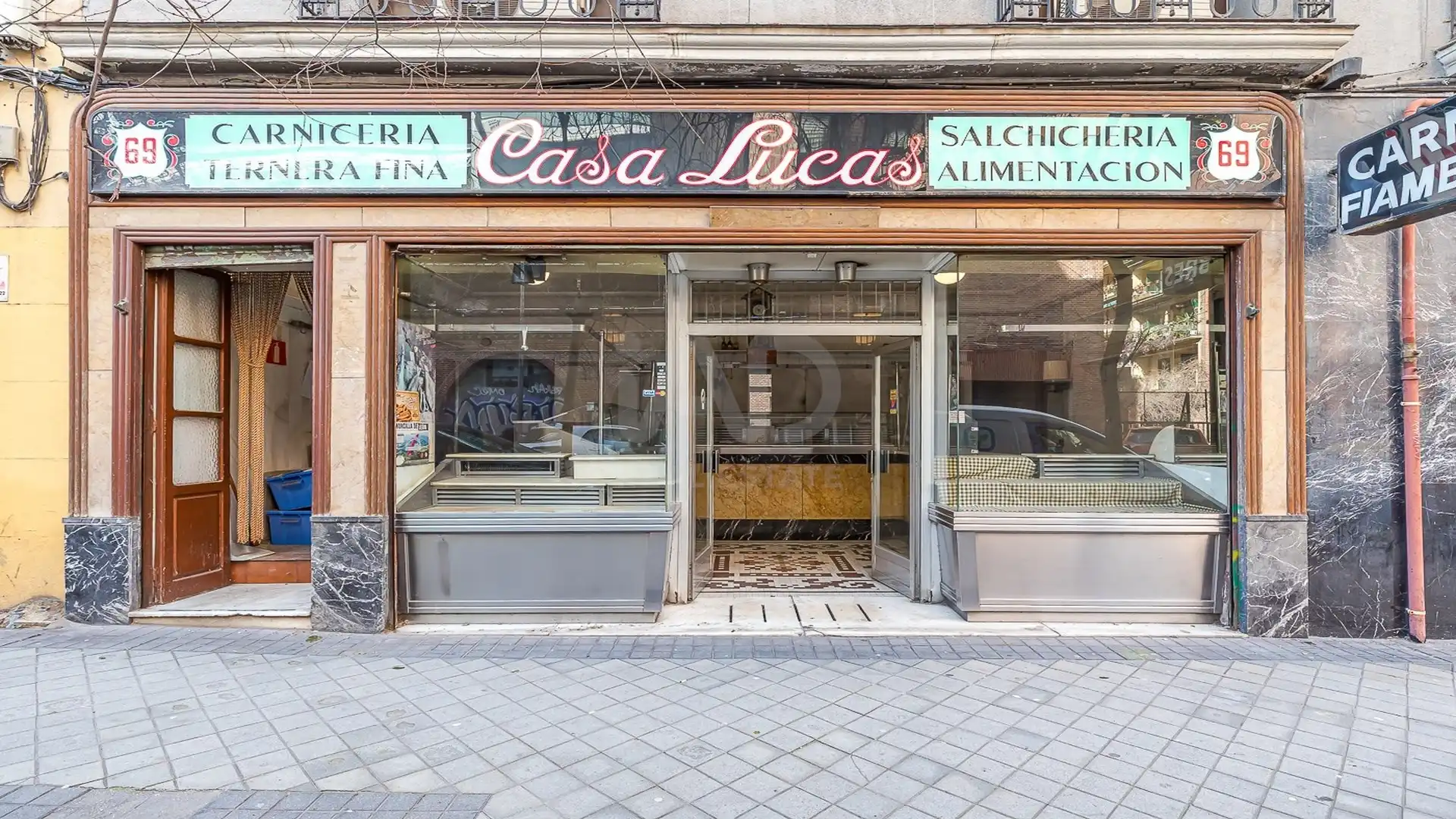 Vista exterior de Local de alquiler en Madrid