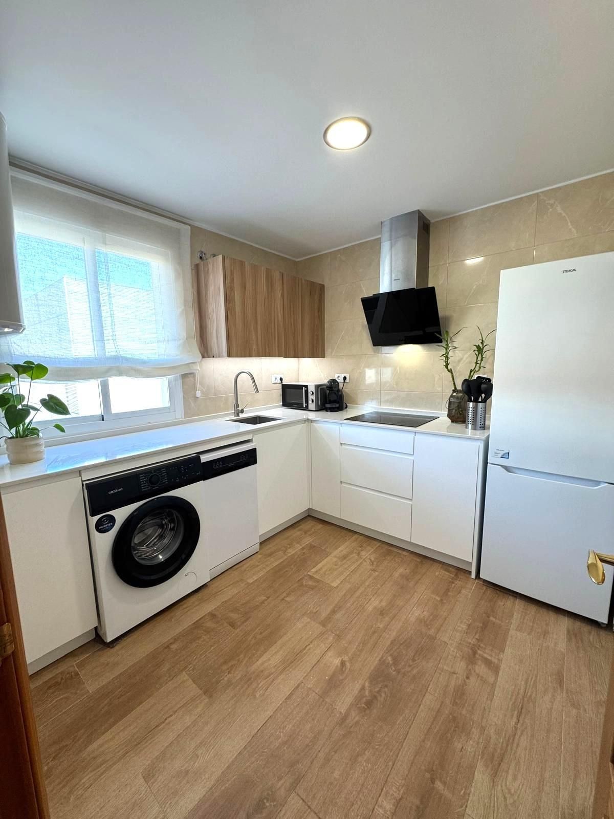 Cocina de Piso de alquiler en Alcalá de Guadaira con Aire acondicionado, Trastero y Amueblado