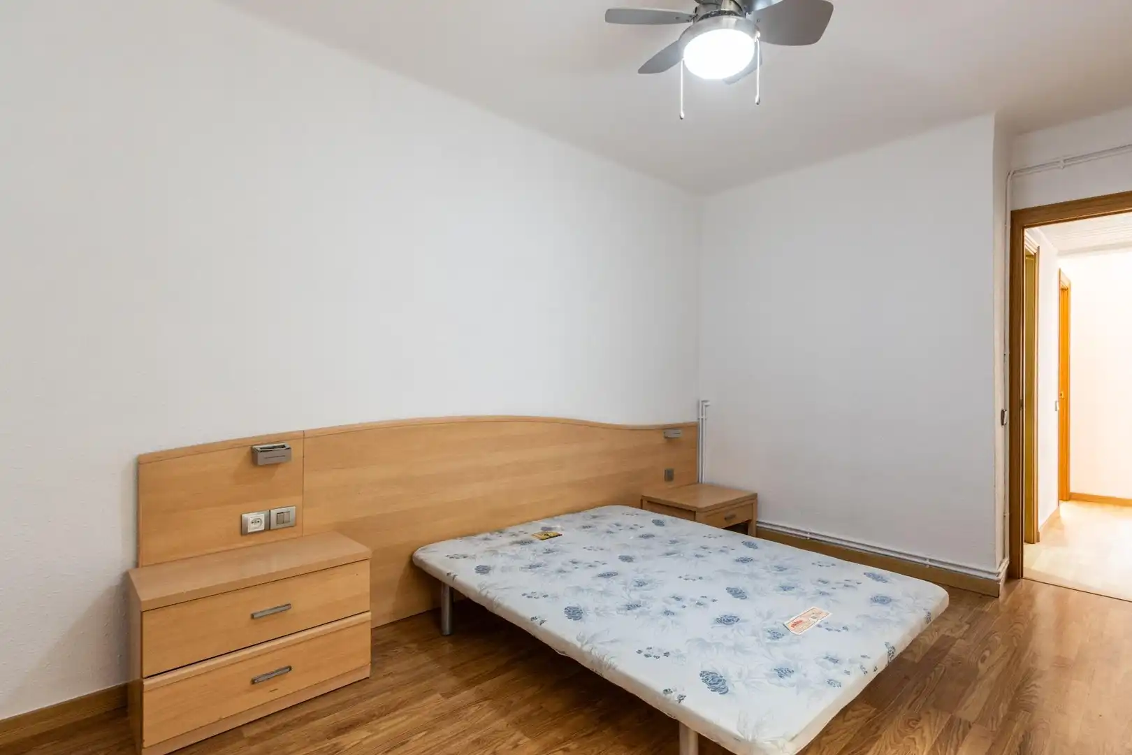 Bedroom of Flat for sale in Sabadell  with Heating and Parquet flooring