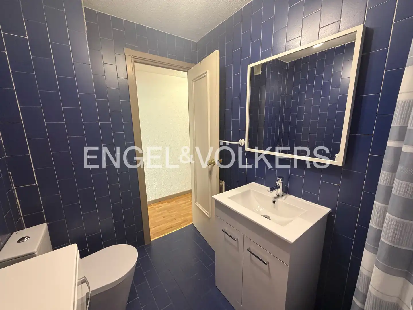 Baño de Piso de alquiler en Madrid con Aire acondicionado, Calefacción y Parquet