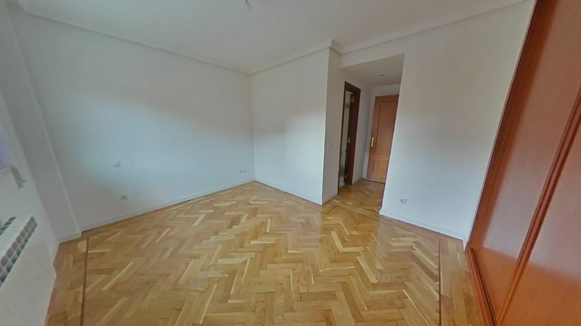 Habitación de Dúplex en venta en San Sebastián de los Reyes con Calefacción, Terraza y Trastero