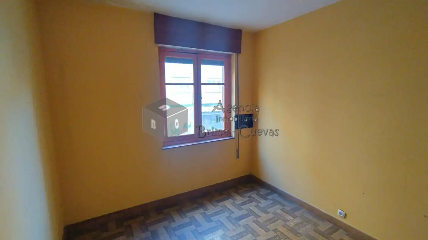 Habitación de Piso en venta en Corvera de Asturias
