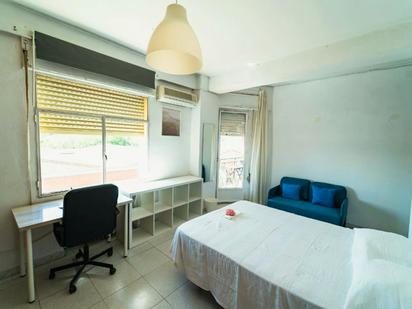 Bedroom of Flat to share in  Sevilla Capital  with Furnished, Washing machine and Balcony