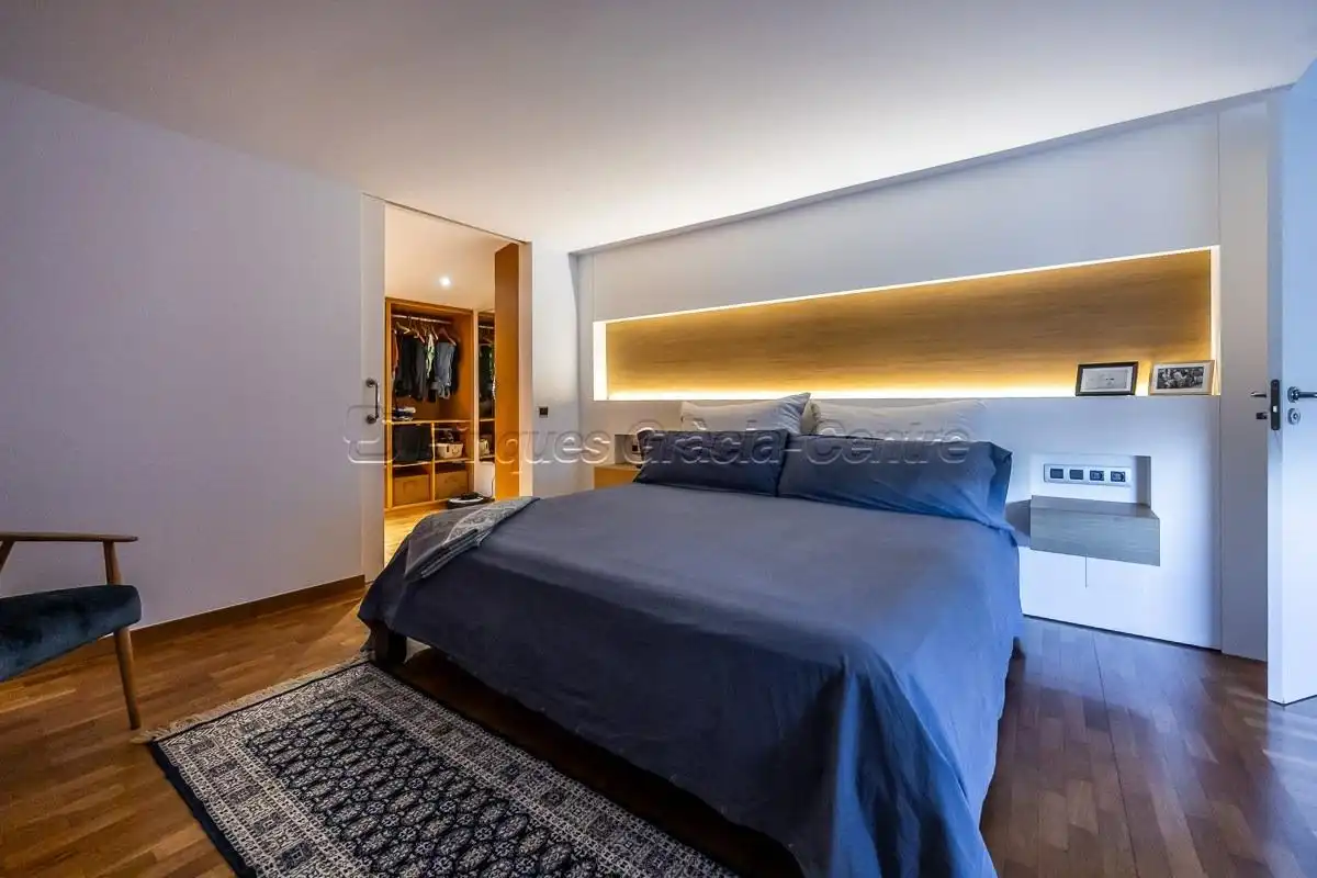 Dormitori de Casa o xalet en venda en Castellar del Vallès amb Calefacció, Jardí privat i Terrassa