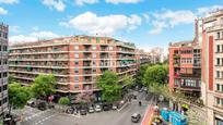 Vista exterior de Pis en venda en  Barcelona Capital amb Aire condicionat, Terrassa i Balcó