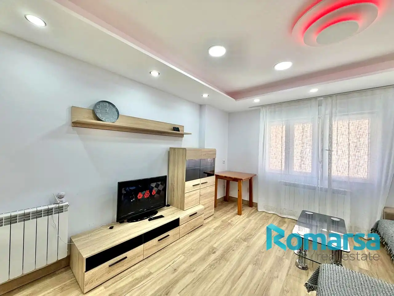Living room of Flat for sale in Ávila  with Heating, Terrace and Furnished