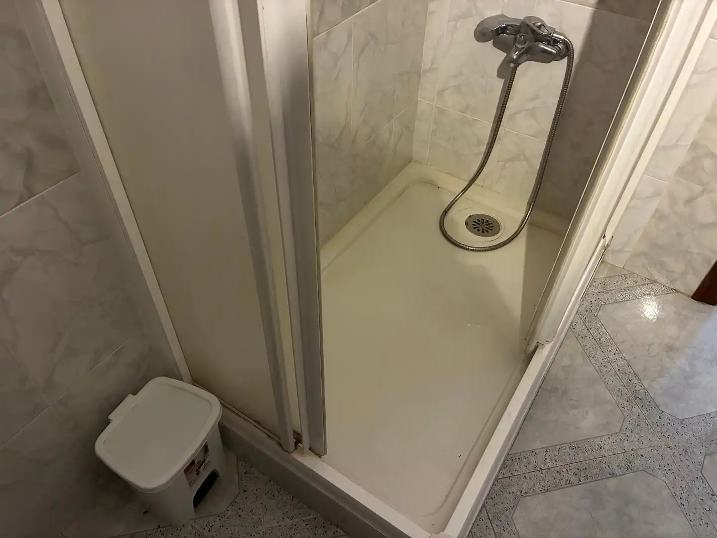Baño de Piso en venta en Los Barrios con Amueblado