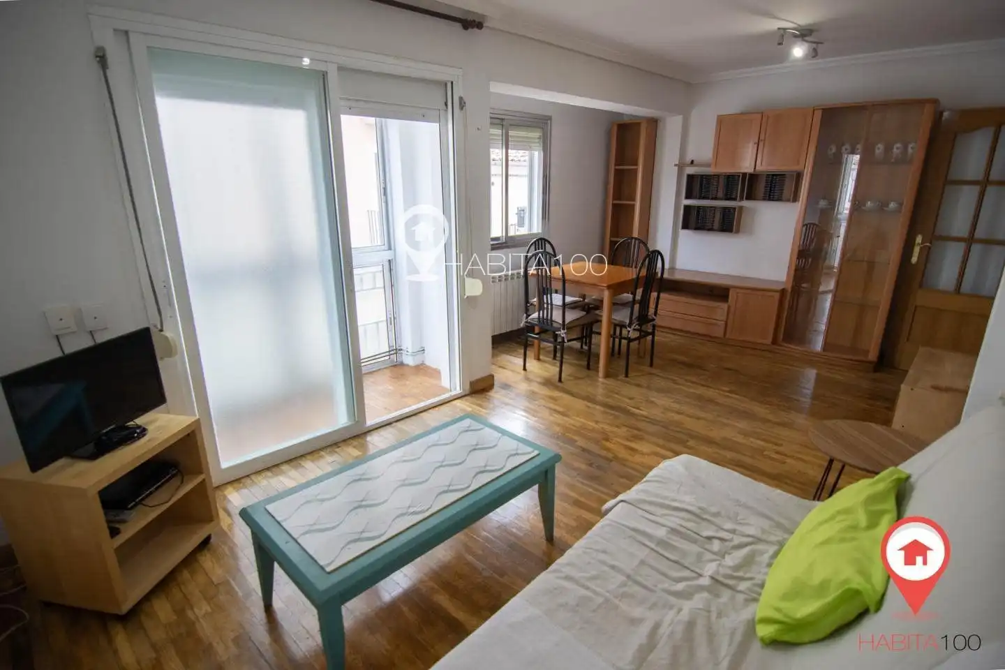 Habitación de Piso en venta en Cuenca con Calefacción, Terraza y Trastero