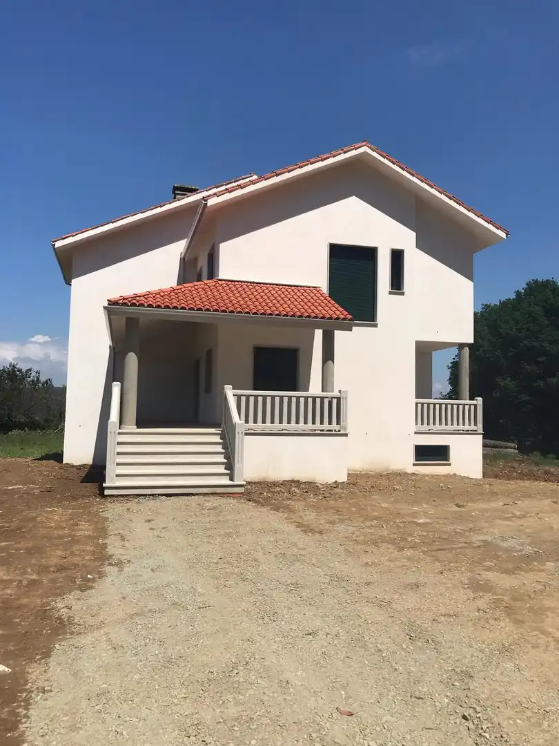 Vista exterior de Casa o xalet en venda en Arzúa amb Jardí privat, Terrassa i Traster