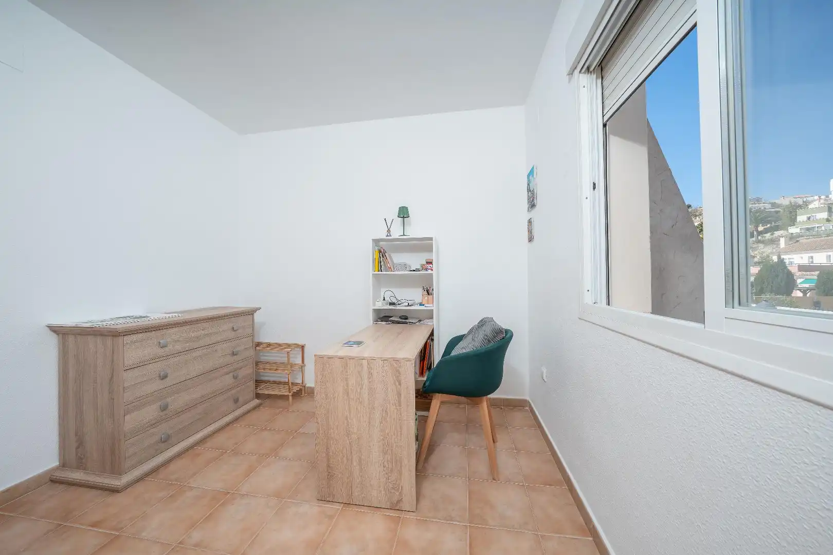 Habitación de Casa o chalet en venta en Finestrat con Aire acondicionado, Calefacción y Jardín privado
