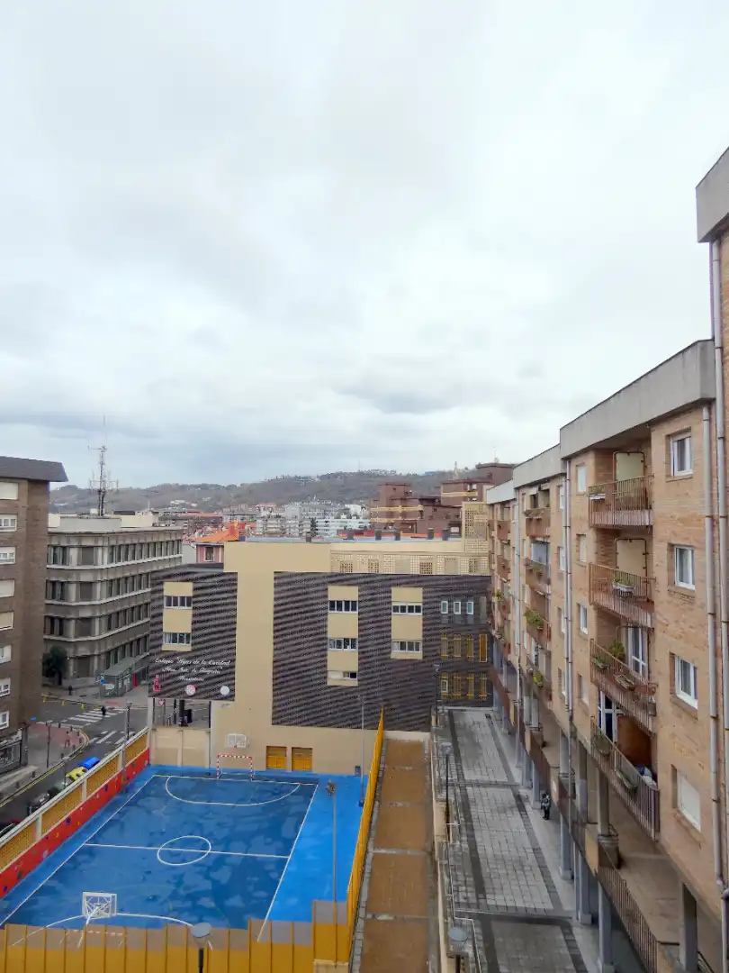 Flat for sale in Karmelo Kalea, Santutxu - Basarrate