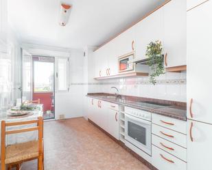 Kitchen of Flat for sale in Oviedo   with Terrace