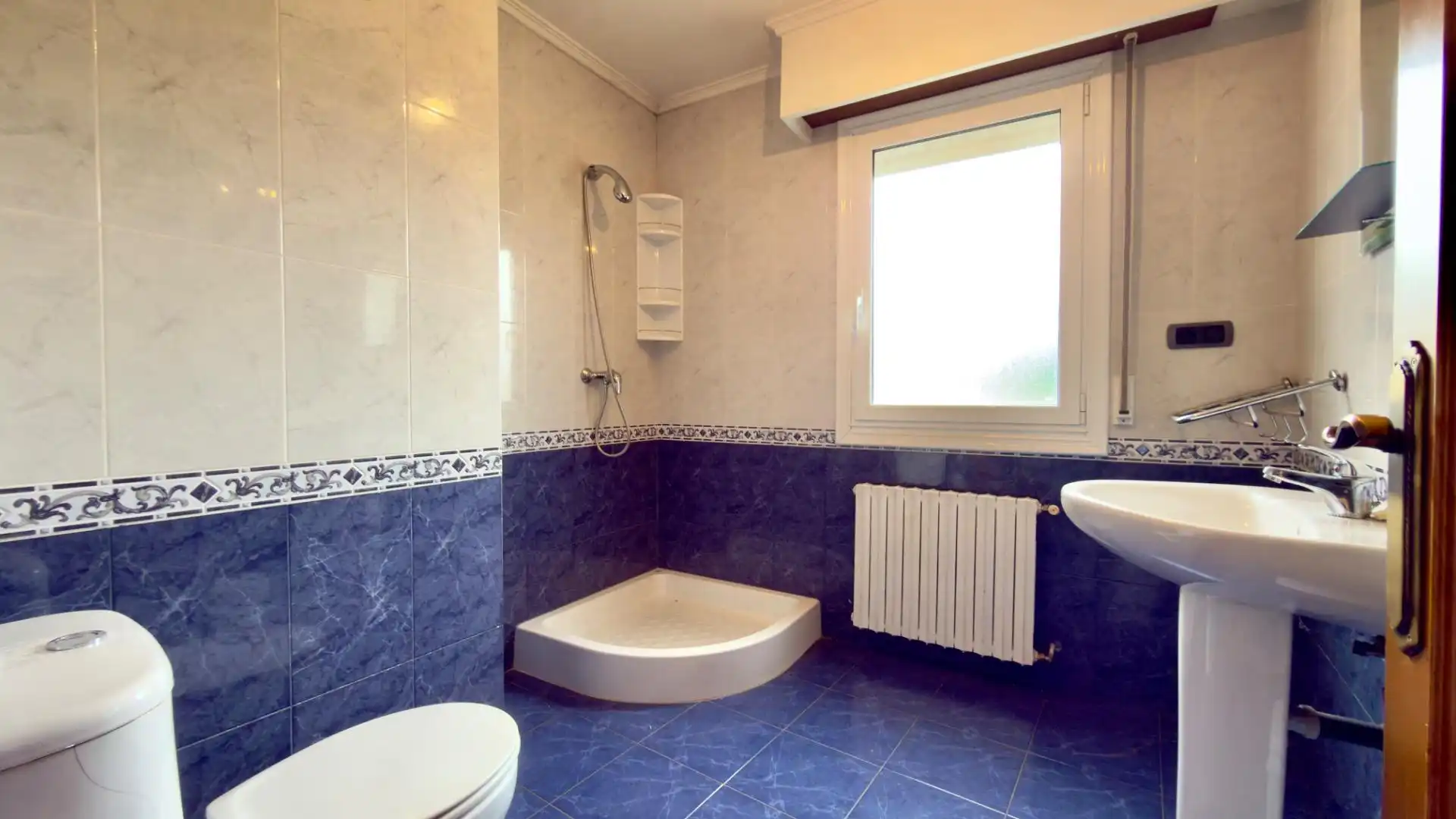 Baño de Casa o chalet en venta en A Peroxa  con Calefacción, Jardín privado y Terraza