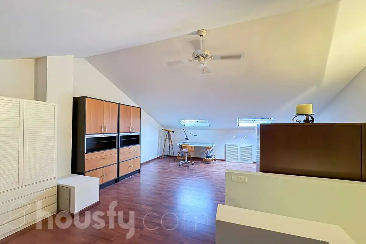 Sala de estar de Casa o chalet en venta en Girona con Aire acondicionado, Calefacción y Jardín privado