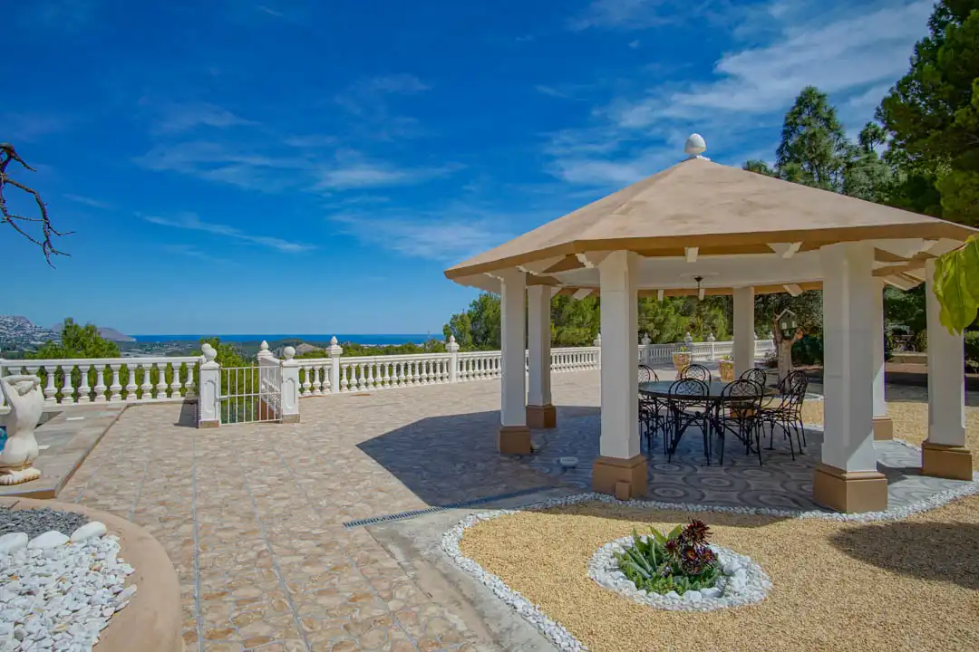 Chalet con piscina en venta en La Nucia Pueblo, imagen 4