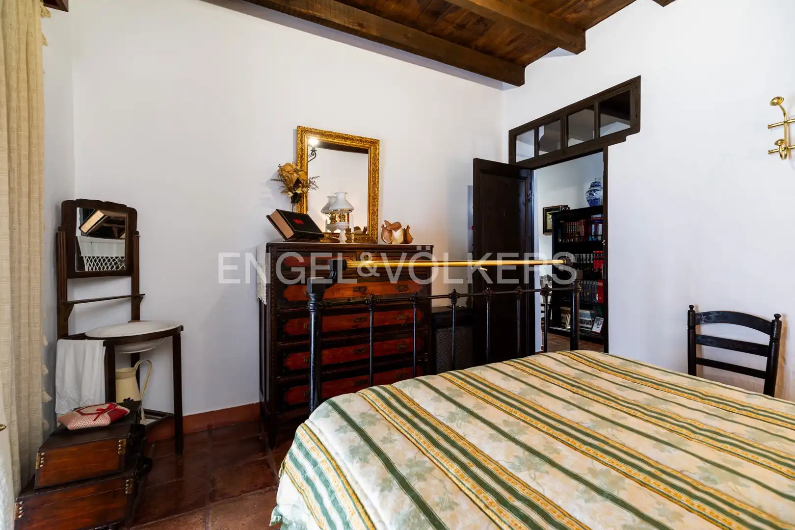 Bedroom of Houses for sale in Grazalema  with Air Conditioner, Heating and Storage room