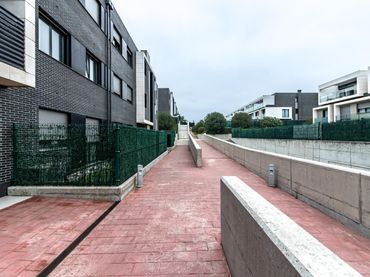 Pis amb piscina en venda a Calle Calle Lauro Fernández González