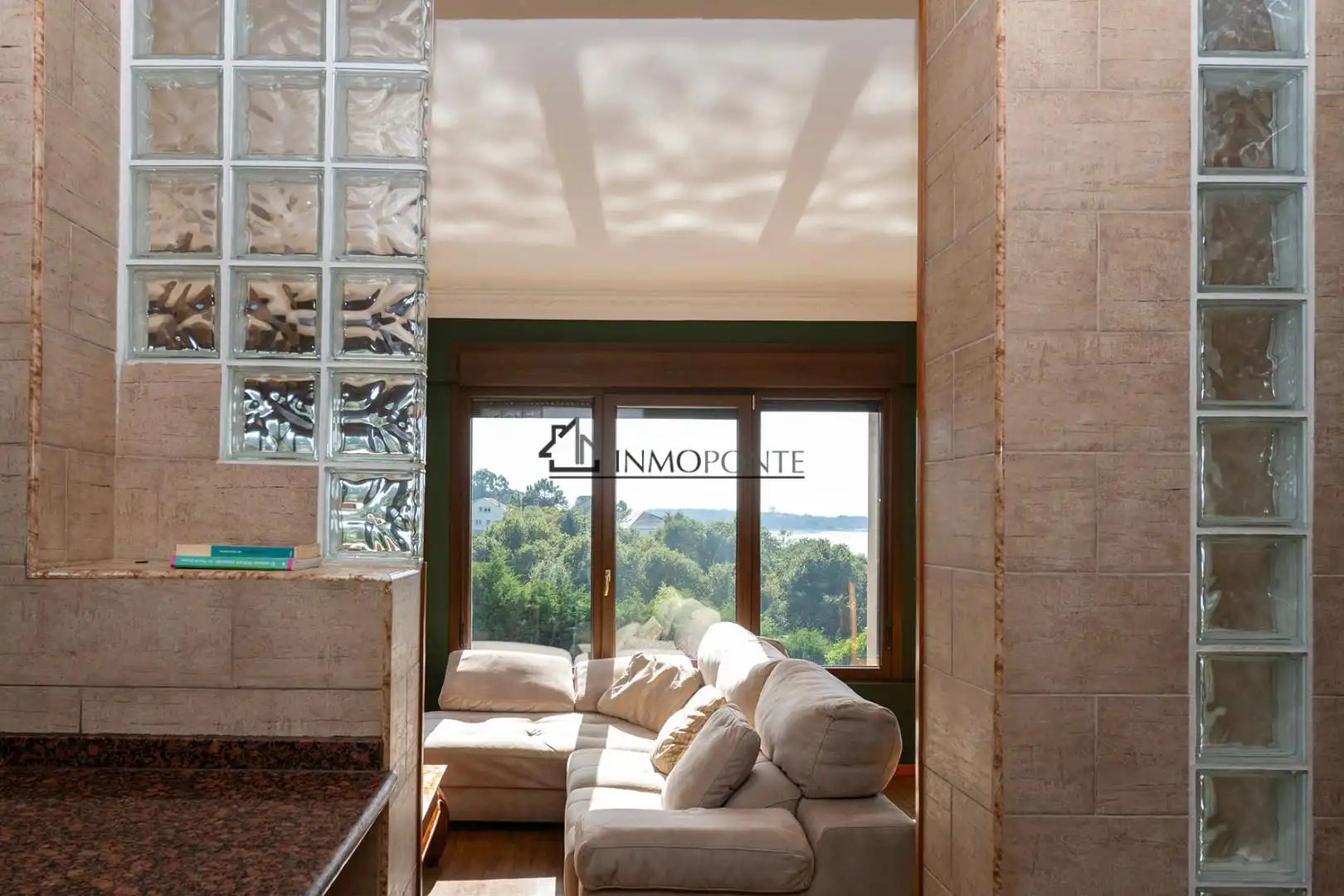 Living room of Houses for sale in Vilagarcía de Arousa  with Private garden