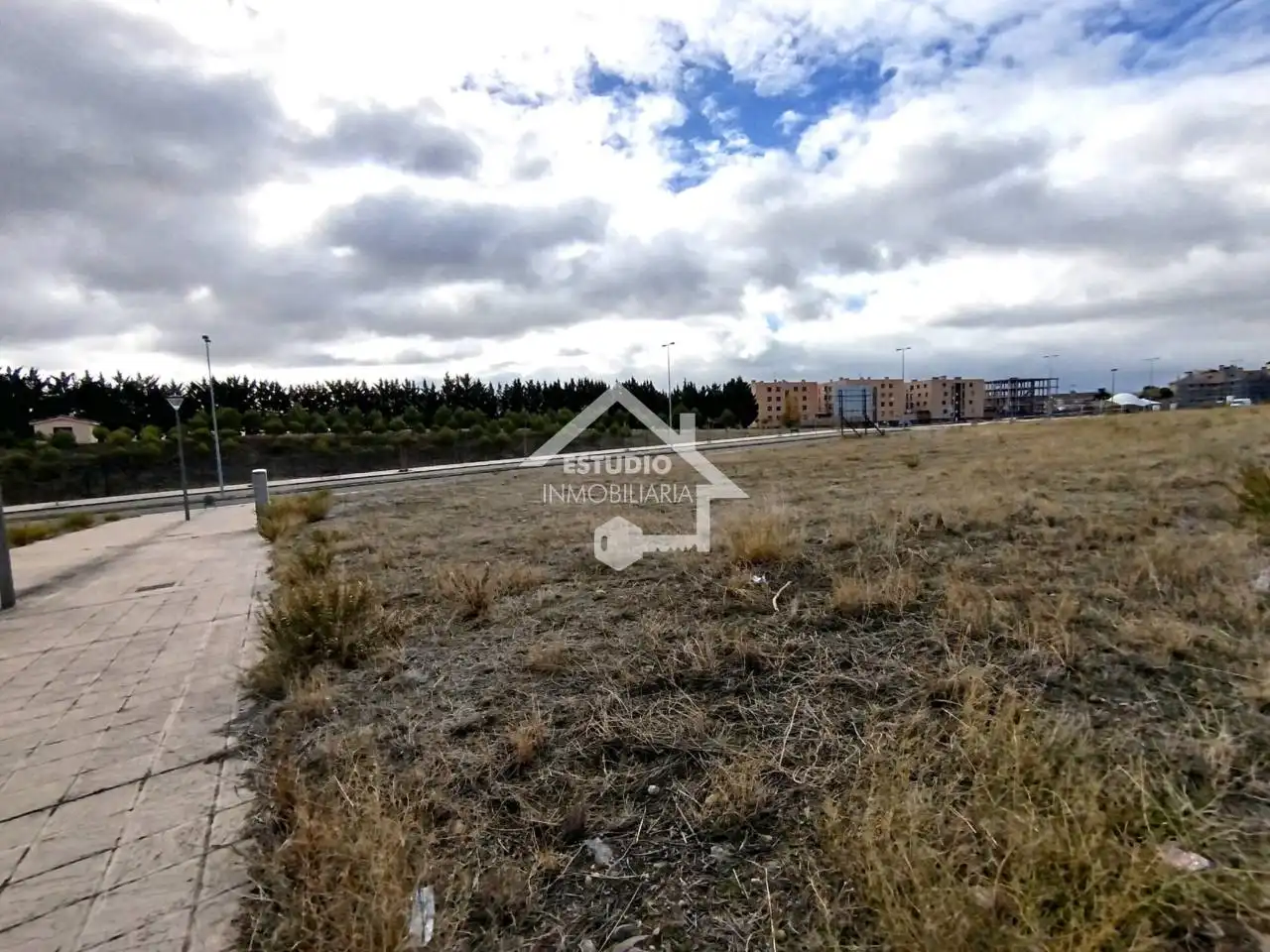 Residential land for sale in Calle Eliseo Sainz Ripa, imagen 12
