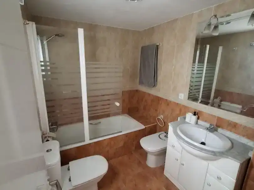 Badezimmer von Wohnung zur Miete in  Córdoba Capital mit Klimaanlage und Balkon