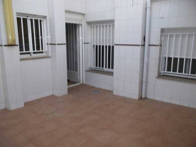 Planta baja en Venta en Casado de Alisal en Barrio de Peral - San Félix