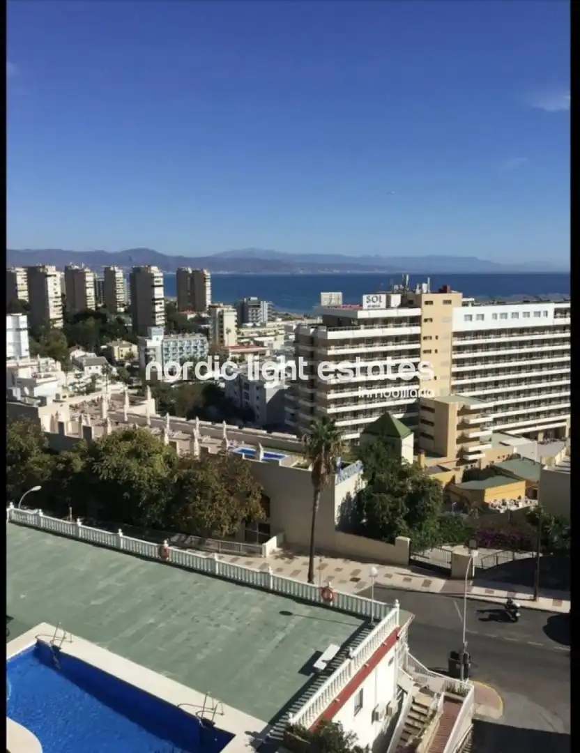 Pis amb piscina en venda a Centro