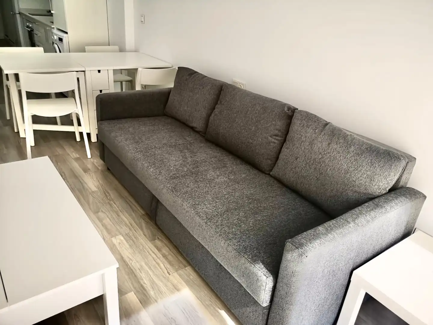 Study for rent in Juan Carlos I