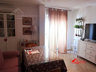 Piso con balcón en venta en Centro