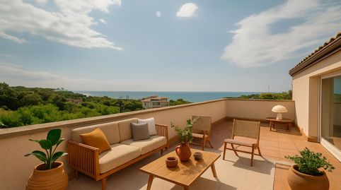 Vivir a un paso del mar en Canet. Espacio, luz y vistas que enganchan