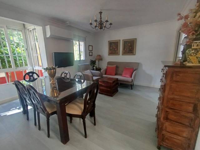 Piso en Alquiler en Calle José Saramago en Parque María Luisa -Giralda Sur