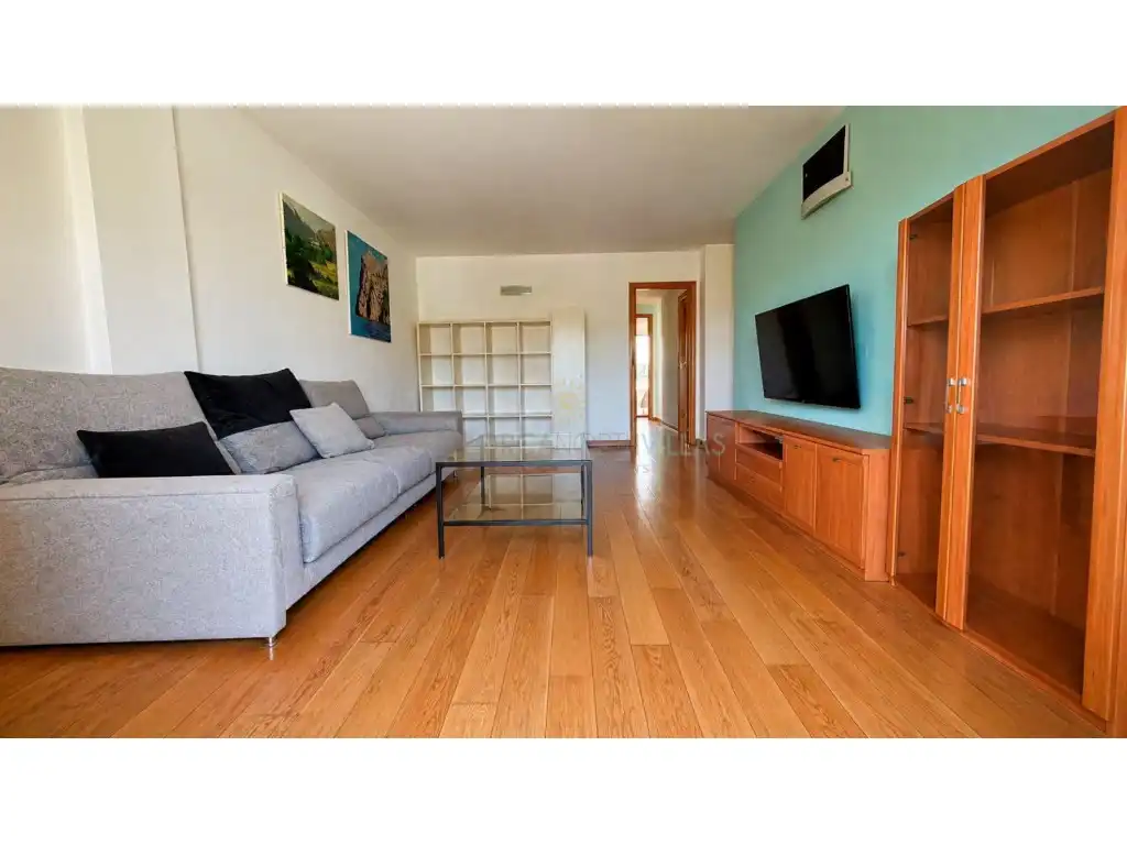 Sala d'estar de Pis en venda en Muro amb Moblat, Forn i Rentadora