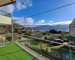 Vista exterior de Casa o xalet en venda en Moaña amb Terrassa i Traster