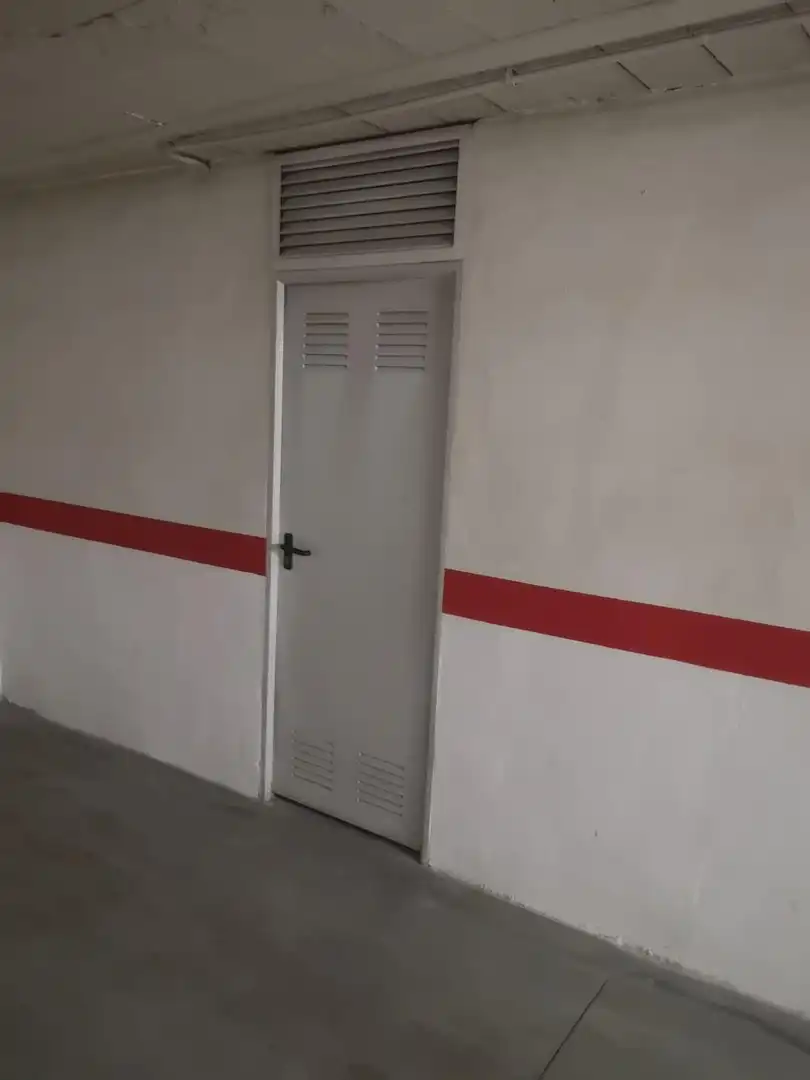 Garaje en venta en Santa Eulalia
