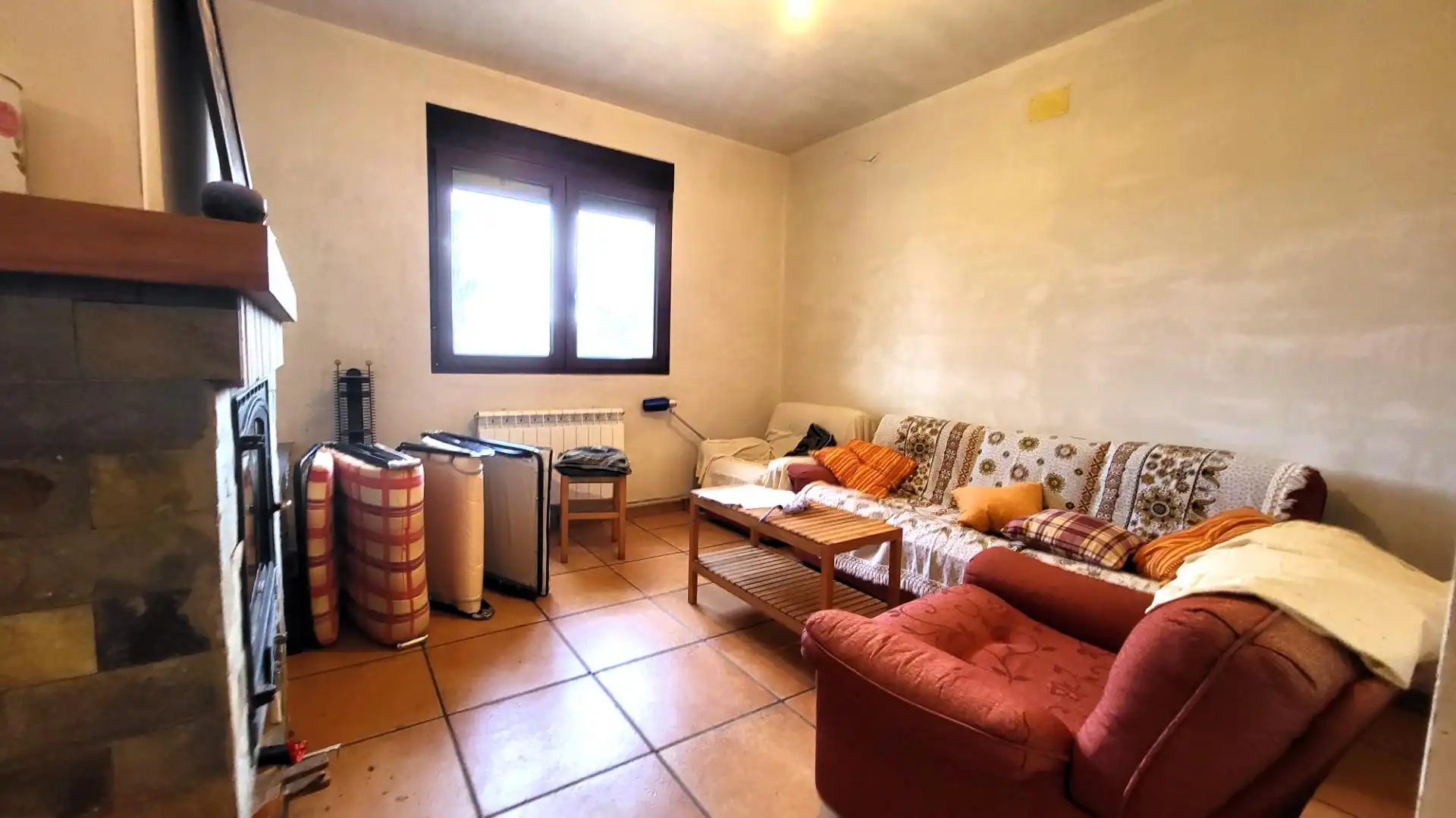 Sala d'estar de Casa o xalet en venda en Villanueva de Ávila amb Jardí privat, Terrassa i Traster