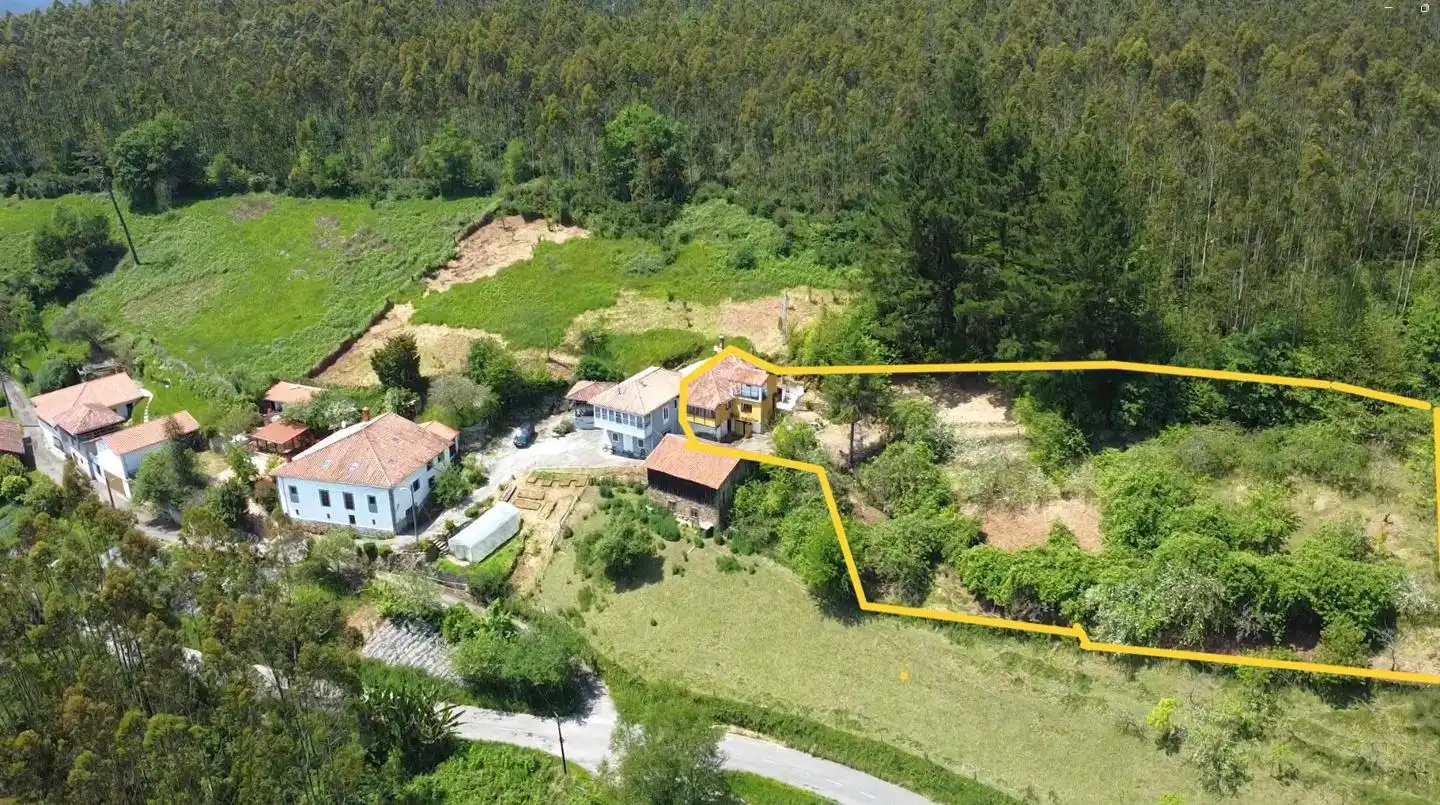 Houses for sale in Pravia  with Private garden, Terrace and Storage room