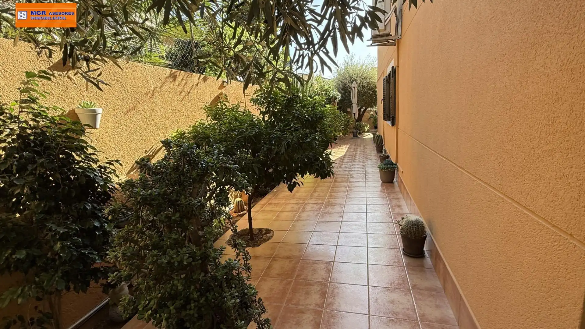 Terrace of Detached homes for sale in  Palma de Mallorca  with Air Conditioner, Heating and Private garden