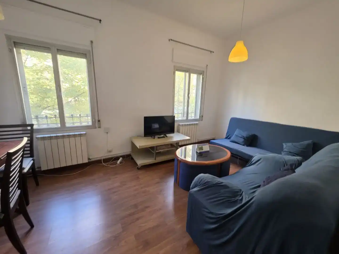 Sala d'estar de Pis en venda en  Madrid Capital