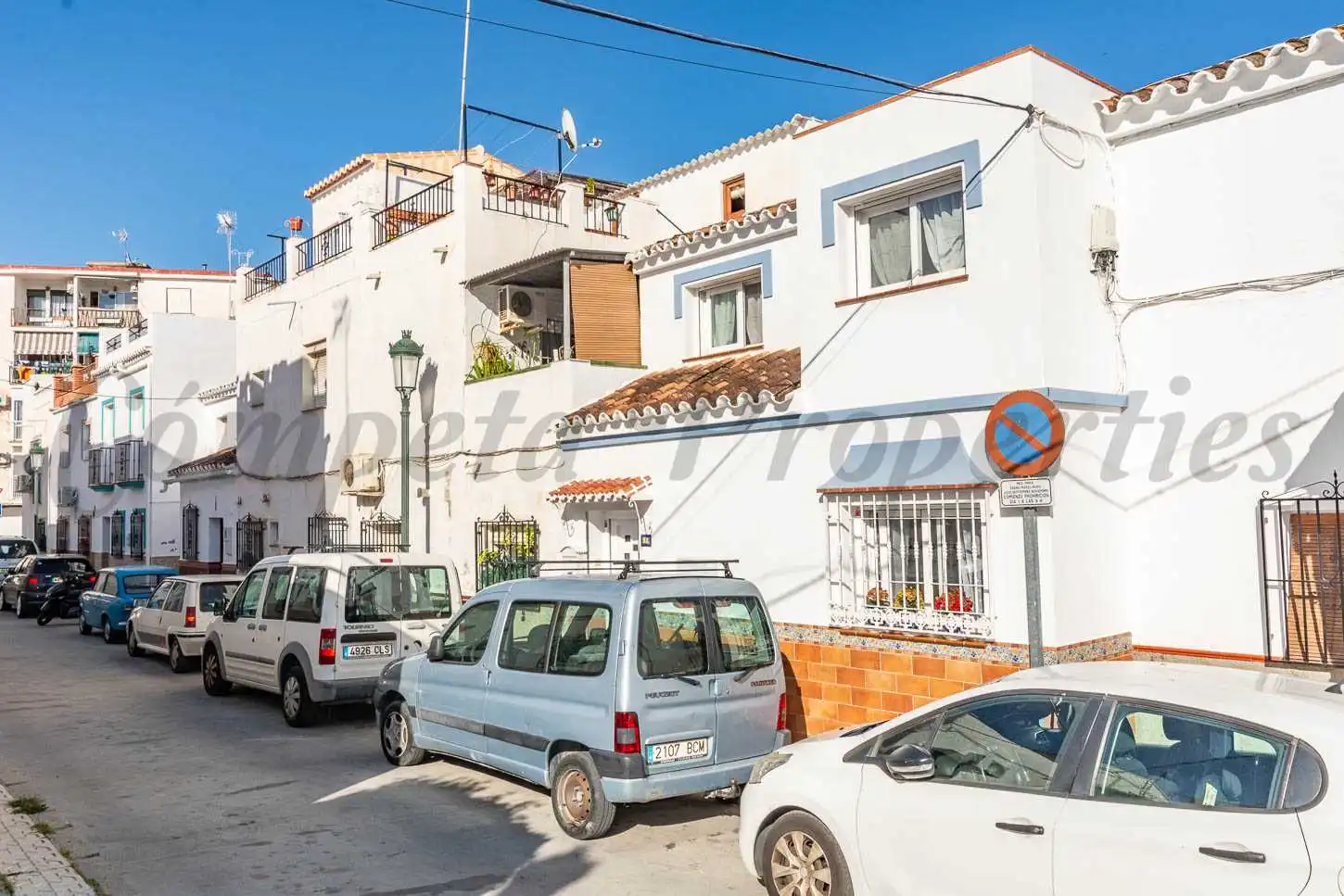 Vista exterior de Casa adosada en venta en Nerja con Aire acondicionado, Terraza y Amueblado