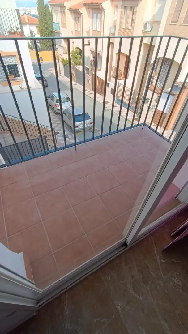 Terraza de Casa adosada de alquiler en La Zubia con Amueblado, Horno y Lavadora