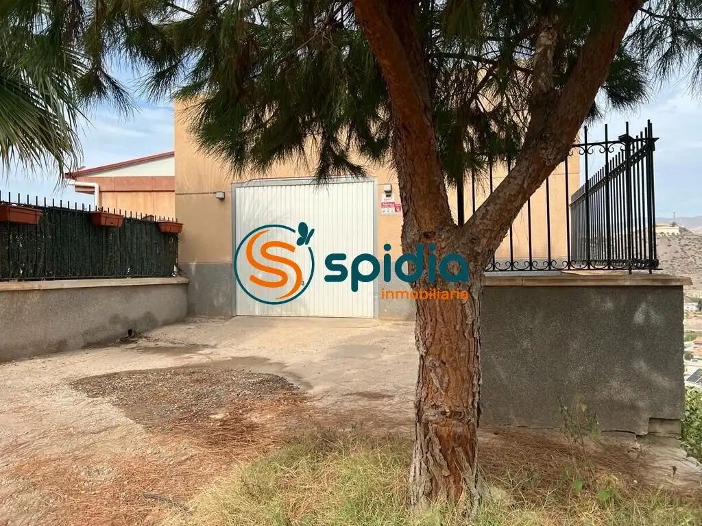Vista exterior de Casa o xalet en venda en Águilas amb Calefacció, Jardí privat i Terrassa