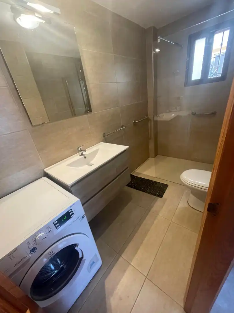 Baño de Planta baja en venta en Daya Vieja con Aire acondicionado, Terraza y Amueblado