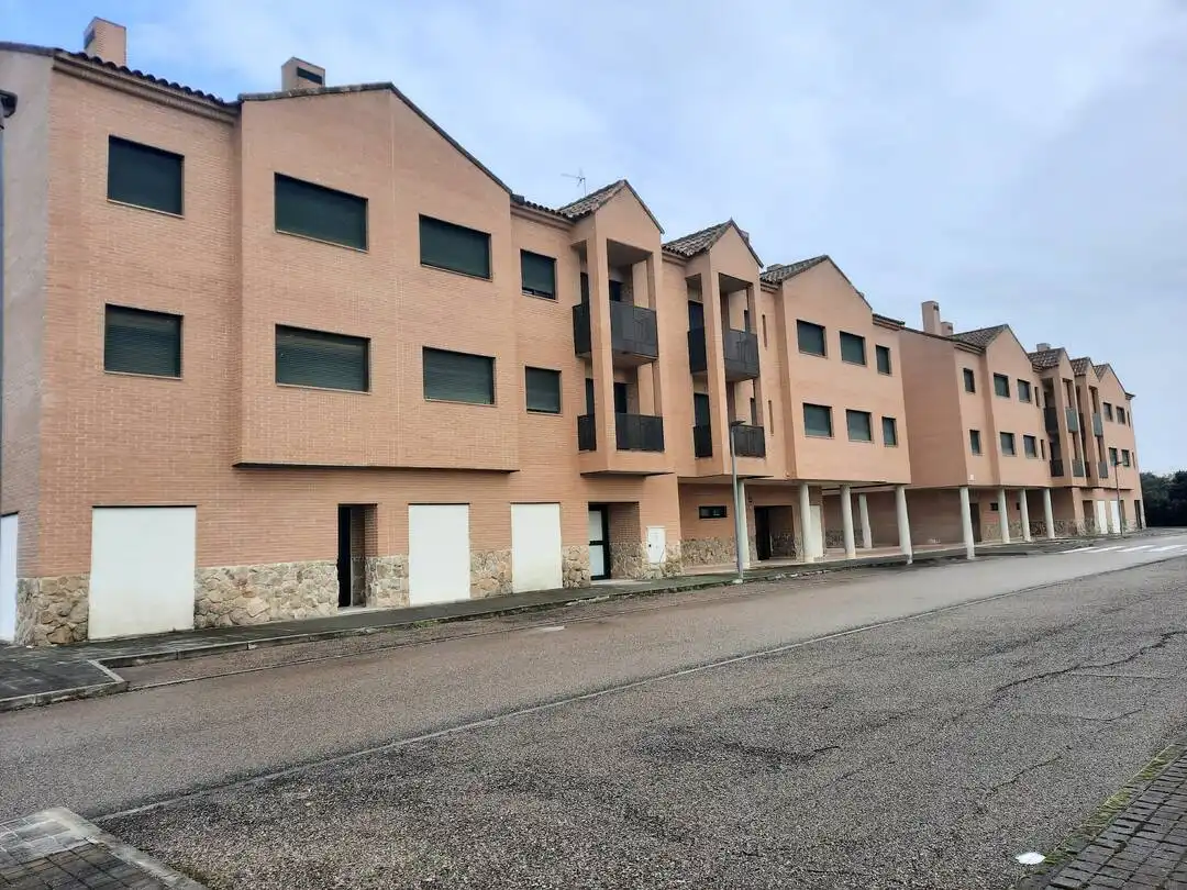 Außenansicht von Wohnungen zum Verkauf in Escalona mit Klimaanlage, Heizung und Terrasse