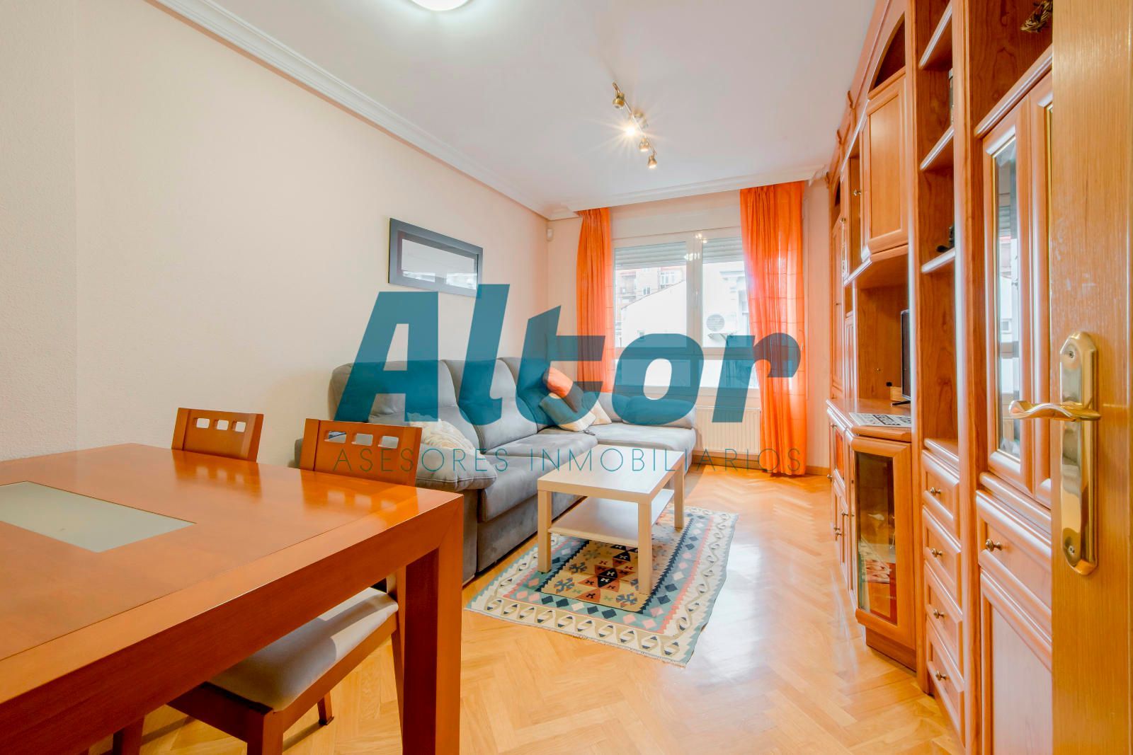 Habitación de Piso en venta en  Madrid Capital