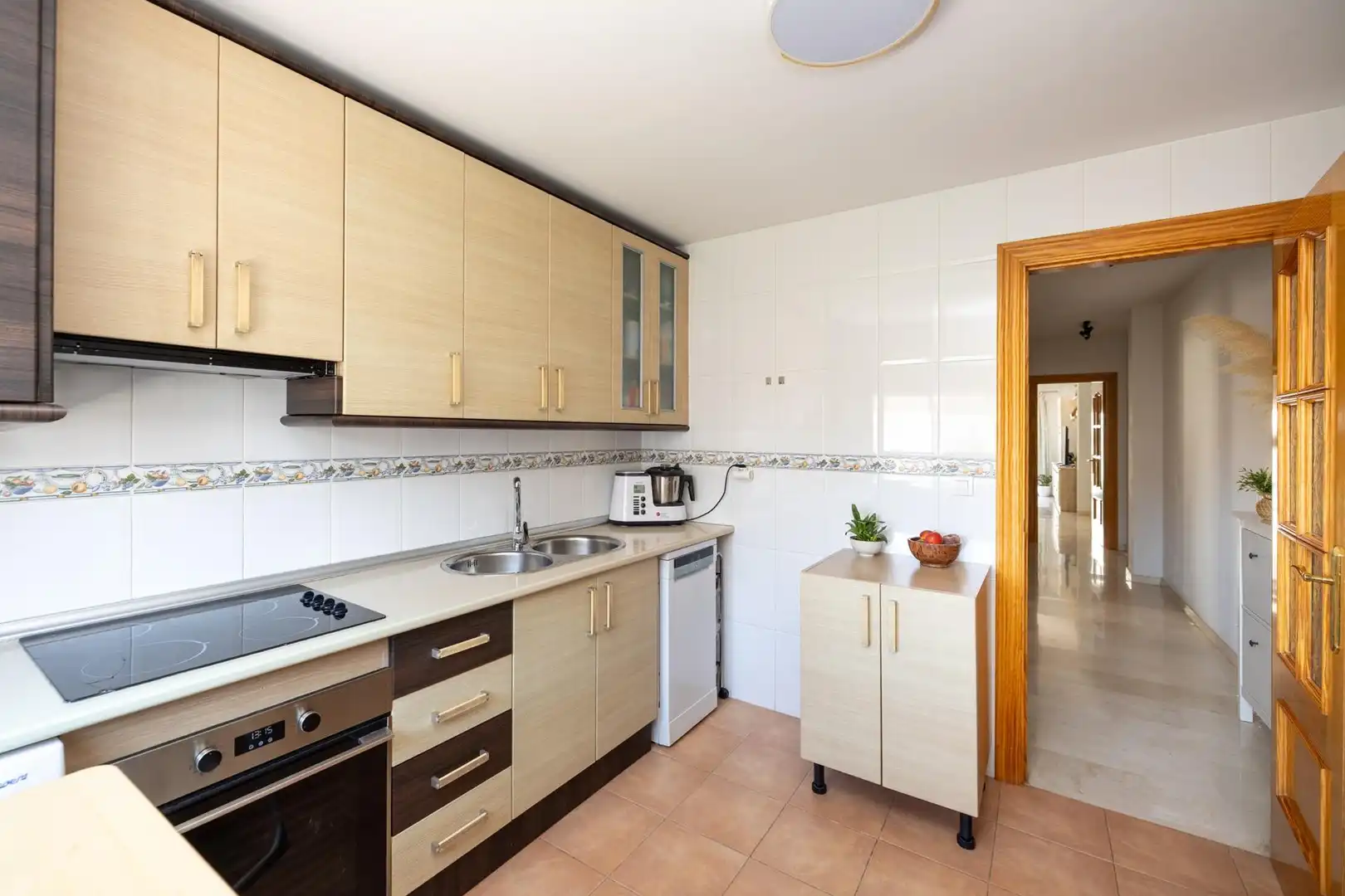 Kitchen of Flat for sale in Churriana de la Vega  with Air Conditioner, Heating and Balcony