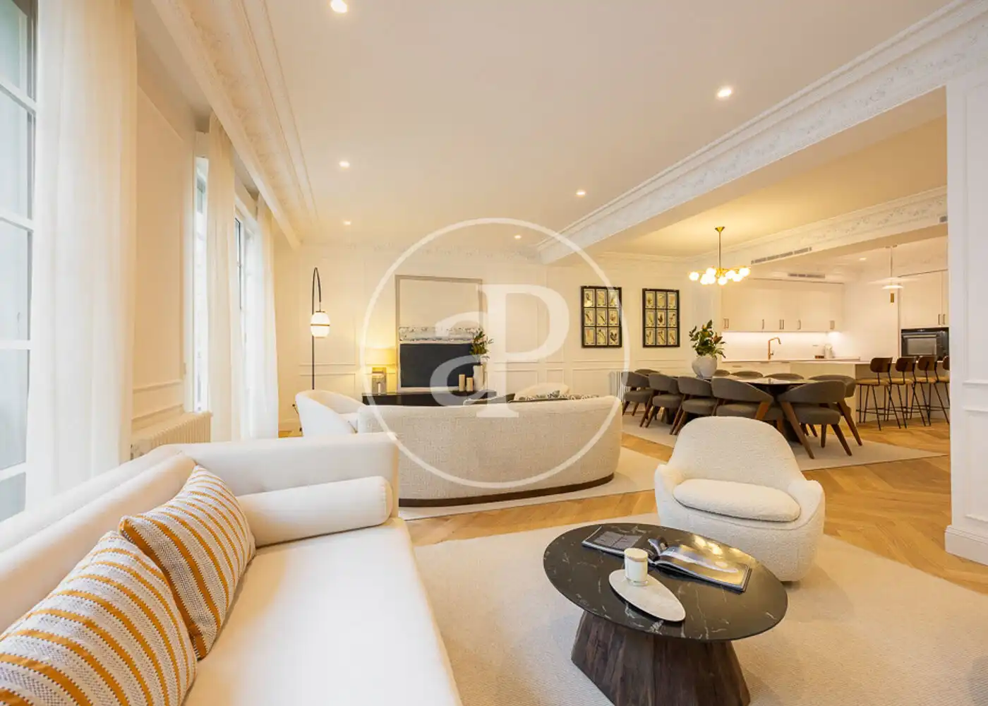 Living room of Flat for sale in Madrid  with Air Conditioner, Heating and Furnished