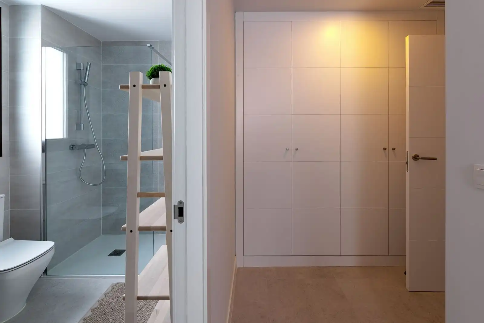 Piso con piscina en venta en Calle Lituania 5-7, imagen 12