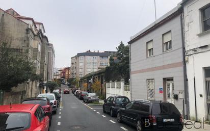 Vista exterior de Pis en venda en Vigo  amb Terrassa i Balcó