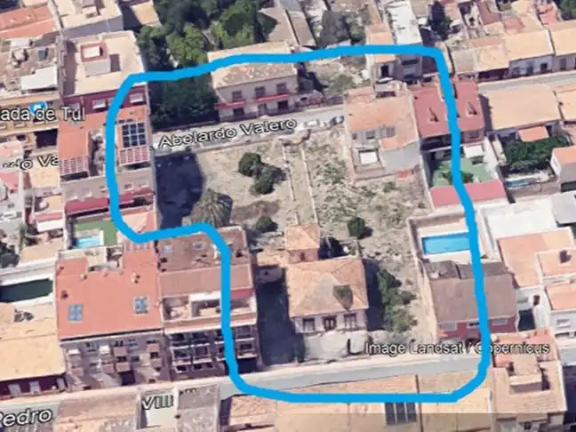 Terreny residencial en venda a Pedro García Villalba 40