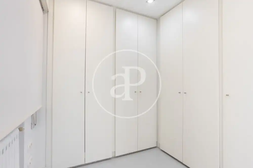 Schlafzimmer von Wohnung zur Miete in Valencia mit Klimaanlage, Heizung und Abstellraum